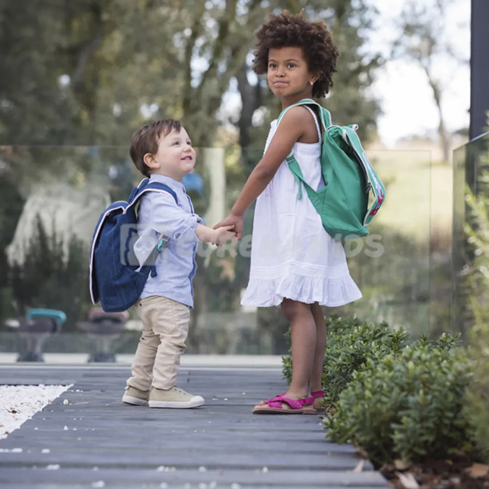 EUREKAKIDS Mochila conejo triunfador