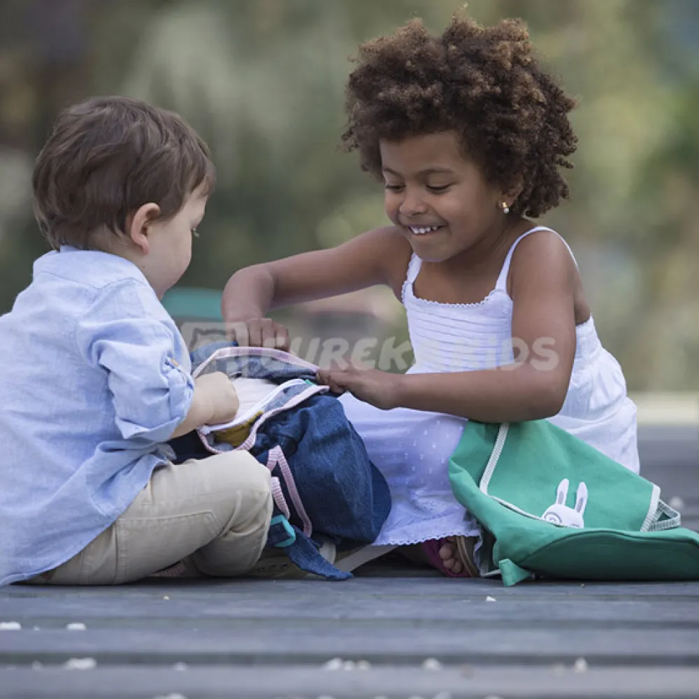 EUREKAKIDS Mochila conejo triunfador